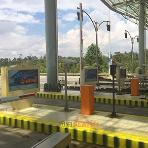 昆明高速路立式廣告機項目